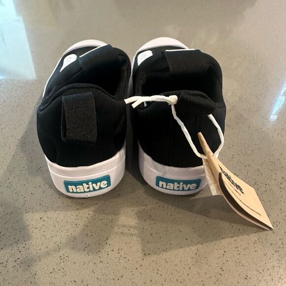 BRAND NEW WITH TAG!! Native Shoes Jefferson Hero Black/White size US C8 - Picture 3 of 6